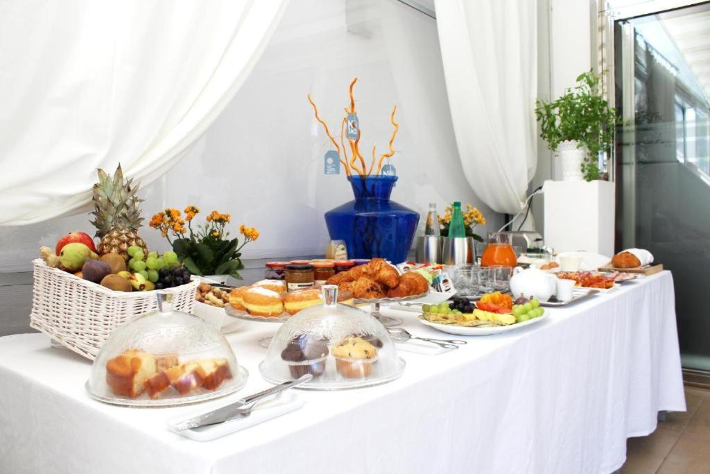 Colonna Rooms & Apartment Trani Dış mekan fotoğraf