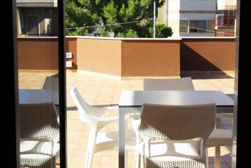 Colonna Rooms & Apartment Trani Dış mekan fotoğraf